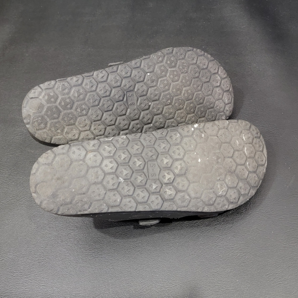 Sandals - Picture 3 of 7